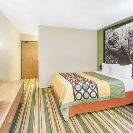 Hotel Super 8 By Wyndham Grayling Exterior foto