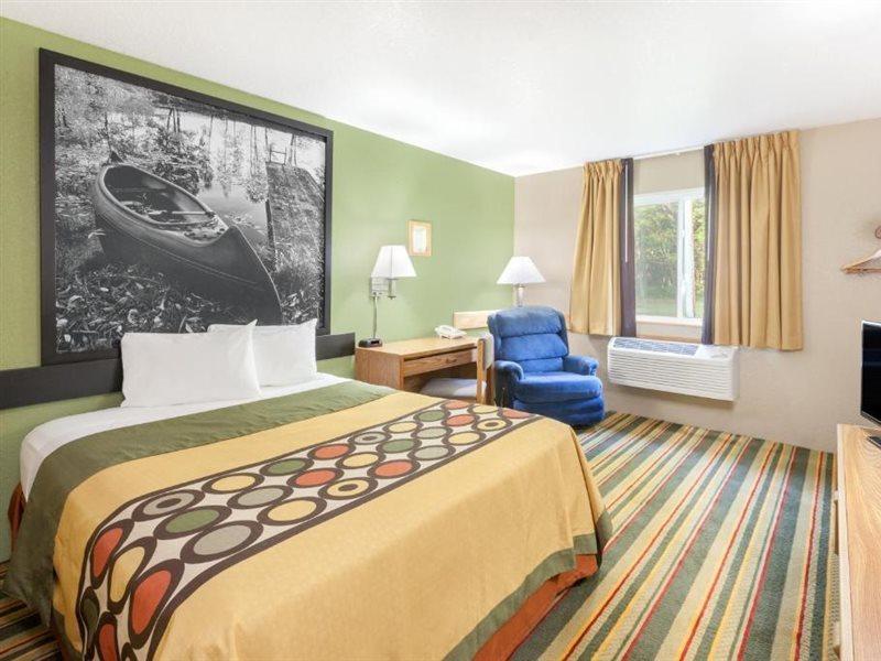Hotel Super 8 By Wyndham Grayling Exterior foto